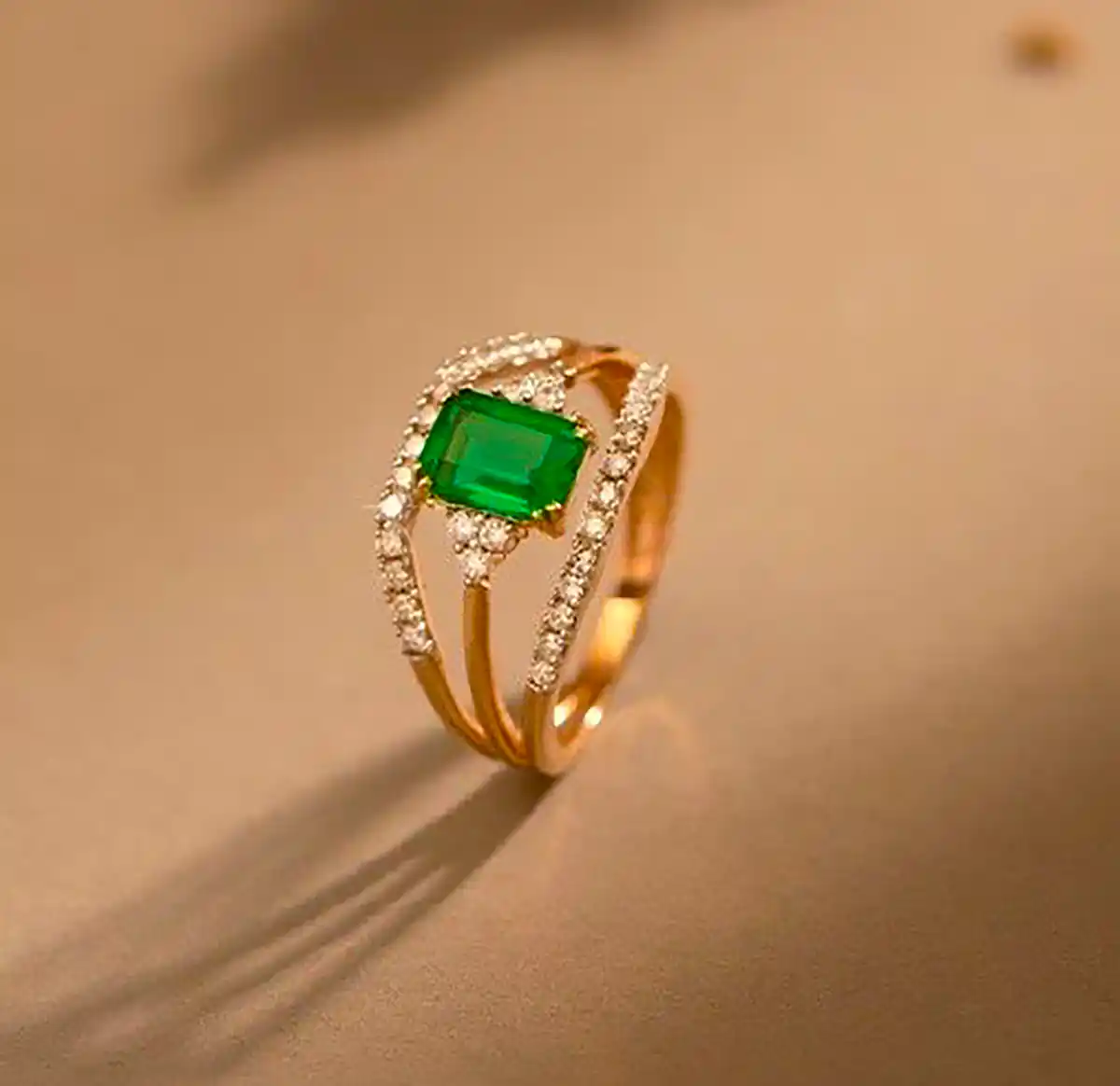 انگشتر نگین سوراسکی مدرن