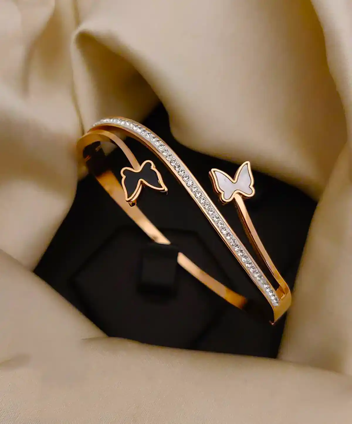 بنگل پروانه ای شیک