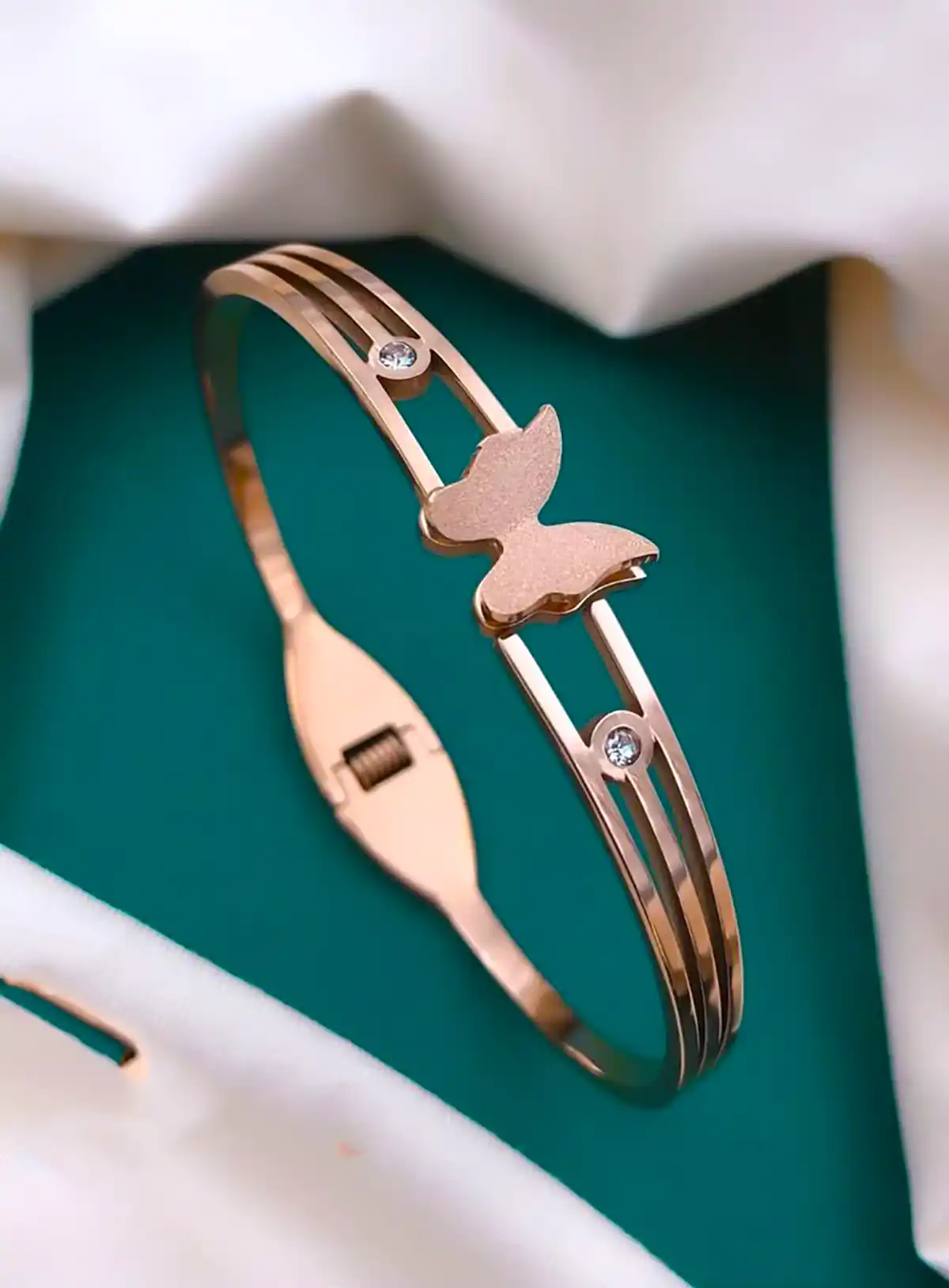 بنگل پروانه ای شیک