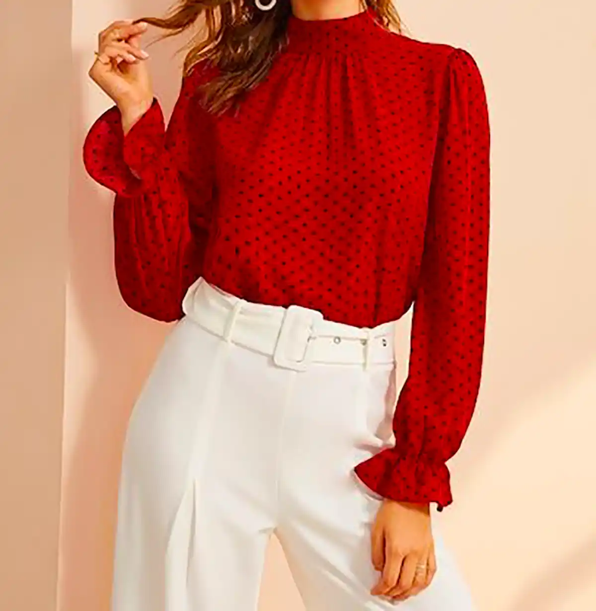 بلوز قرمز زنانه