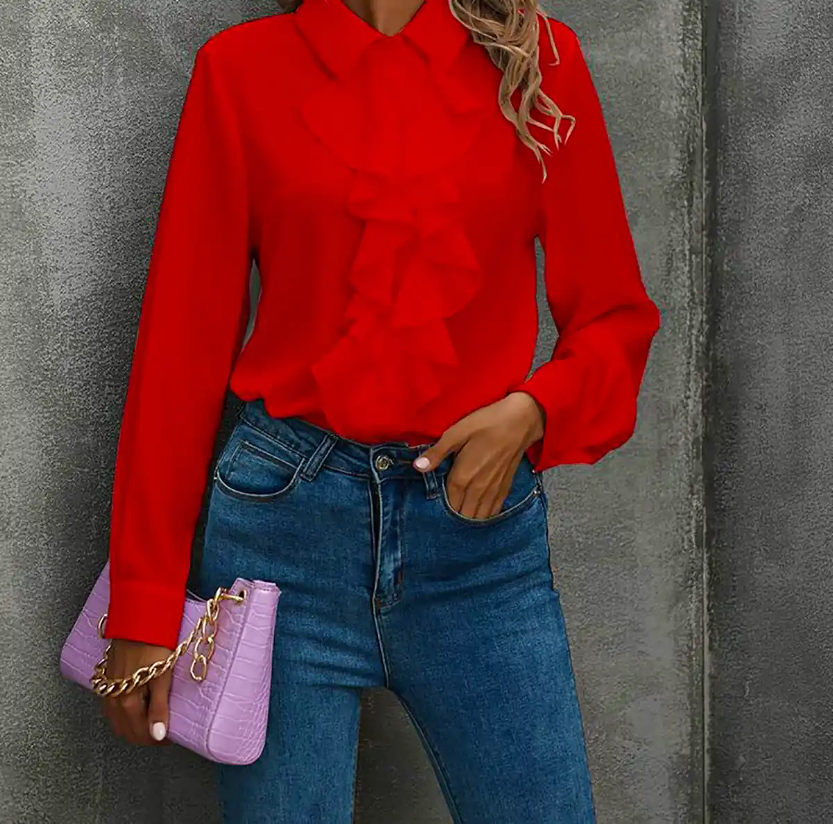 بلوز قرمز زنانه