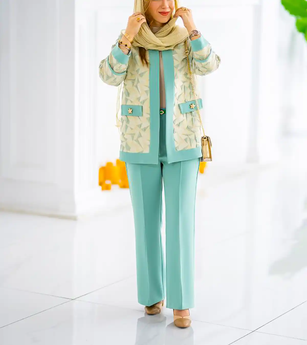 مانتو کتی باکلاس