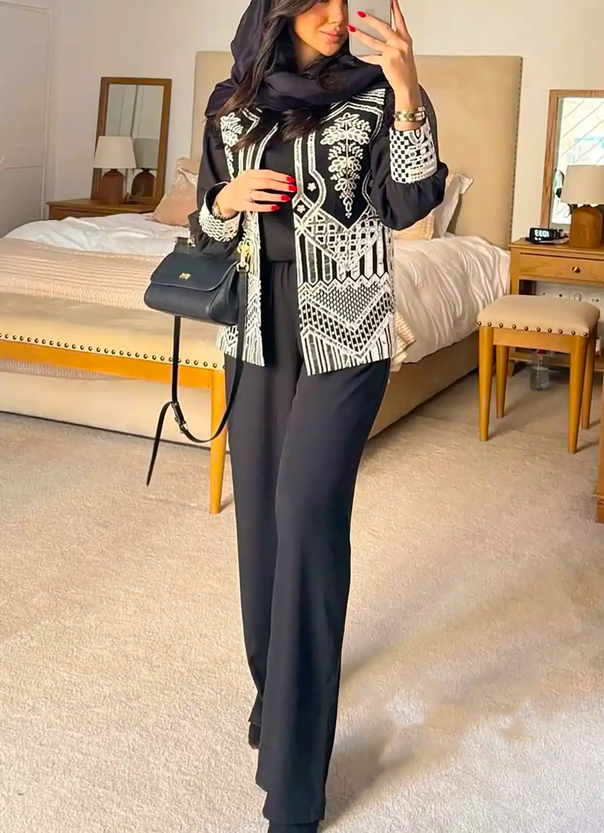 مانتو کتی باکلاس