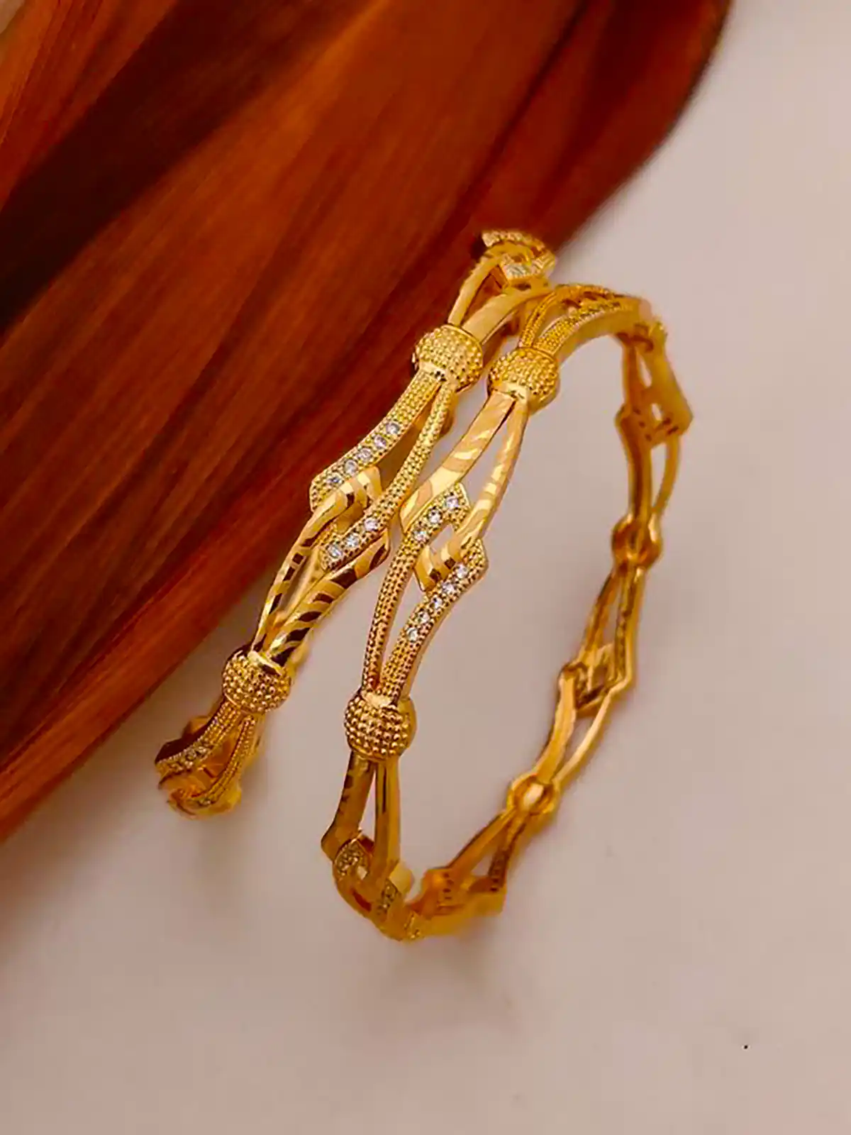 النگو طلا باکلاس