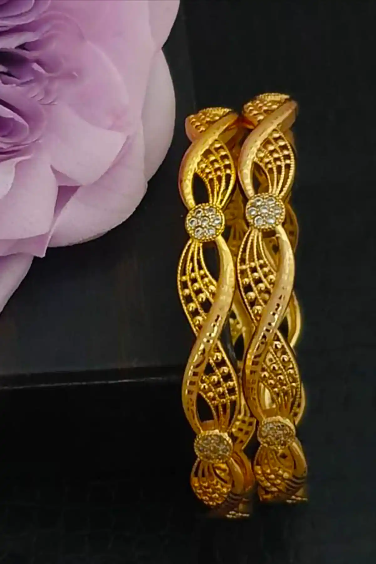 النگو طلا باکلاس