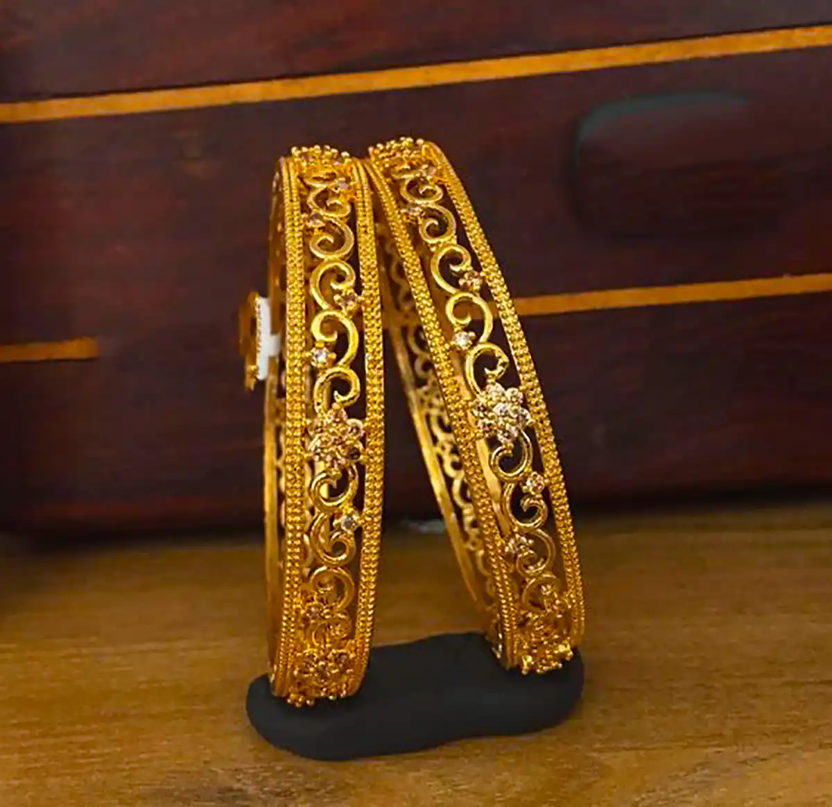 النگو طلا باکلاس