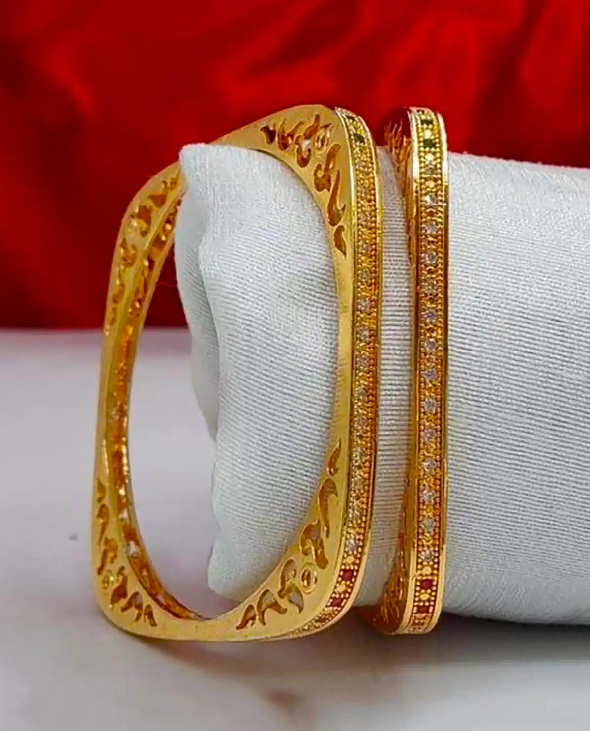 النگو طلا باکلاس