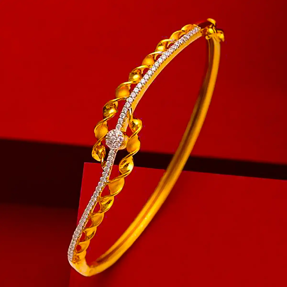 بنگل طلا سوارسکی شیک