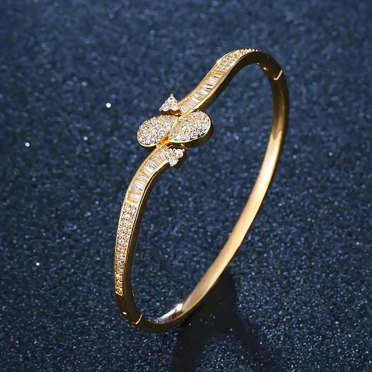 بنگل طلا زیبا