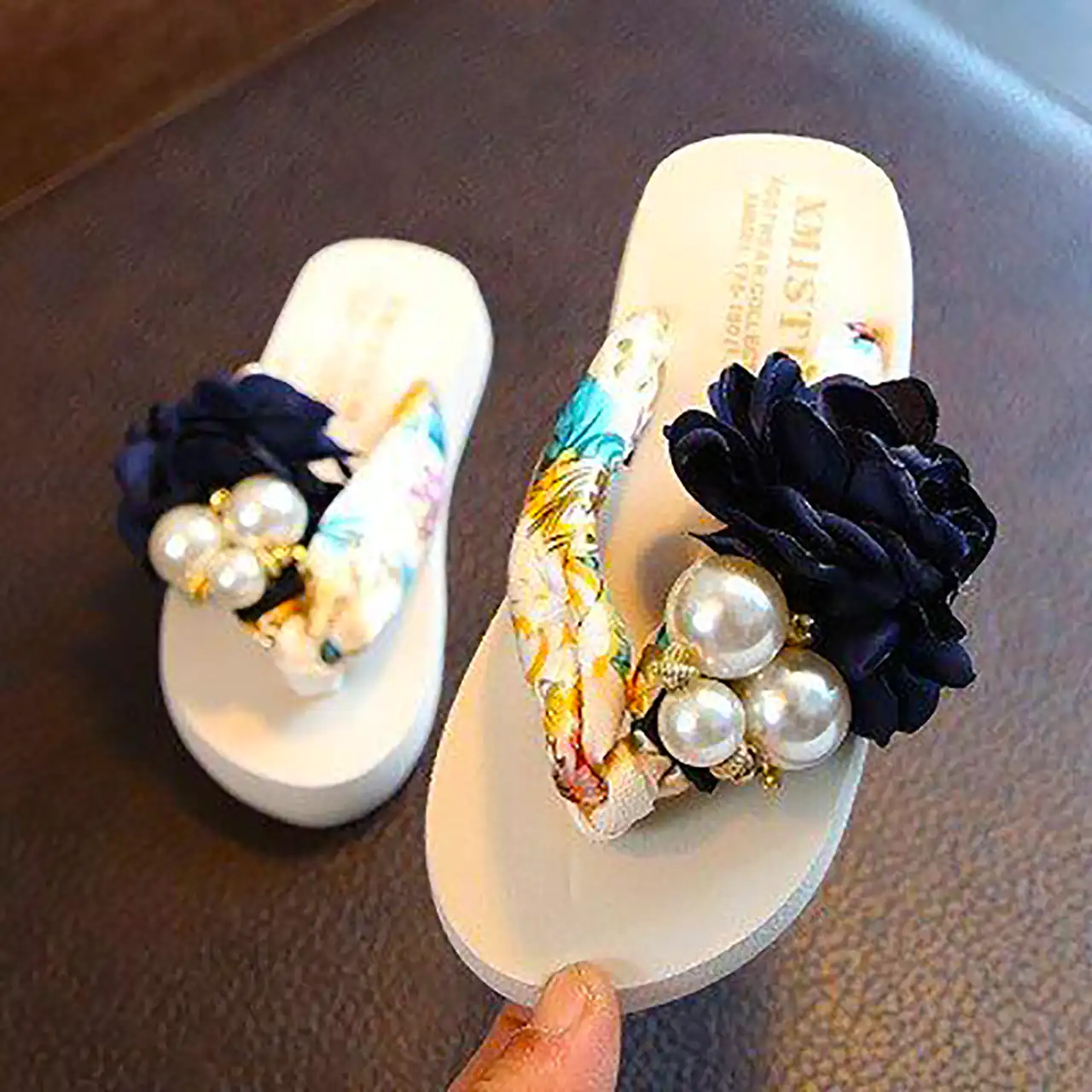 دمپایی انگشتی شیک