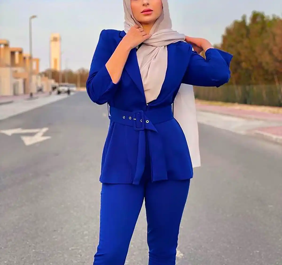 استایل آبی شیک زنانه