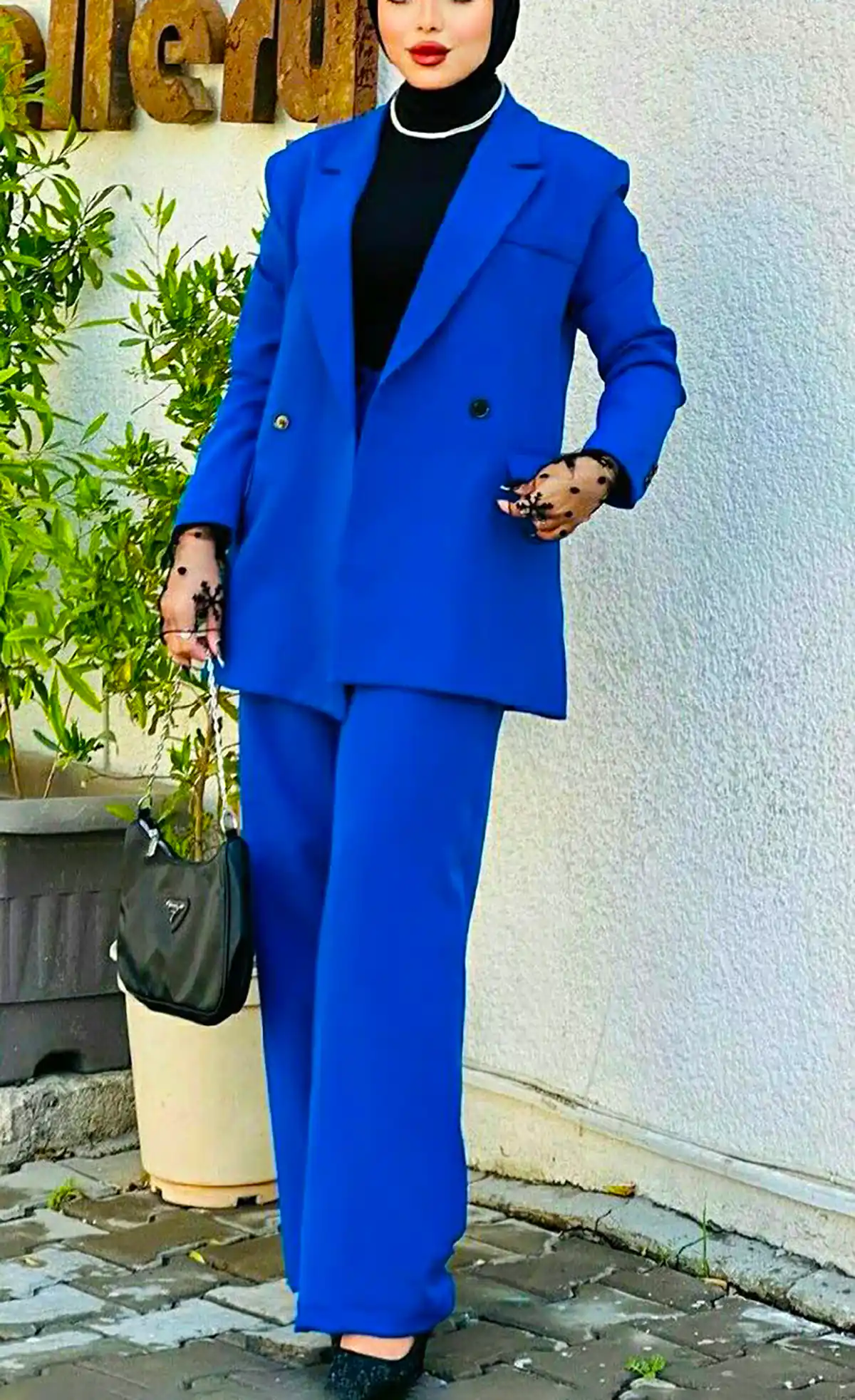 استایل آبی شیک زنانه