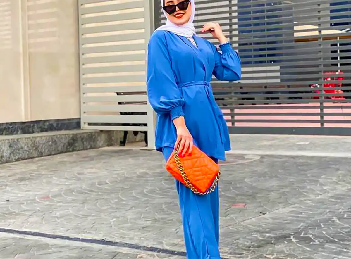 استایل آبی شیک زنانه