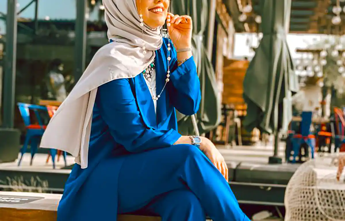 استایل آبی شیک زنانه