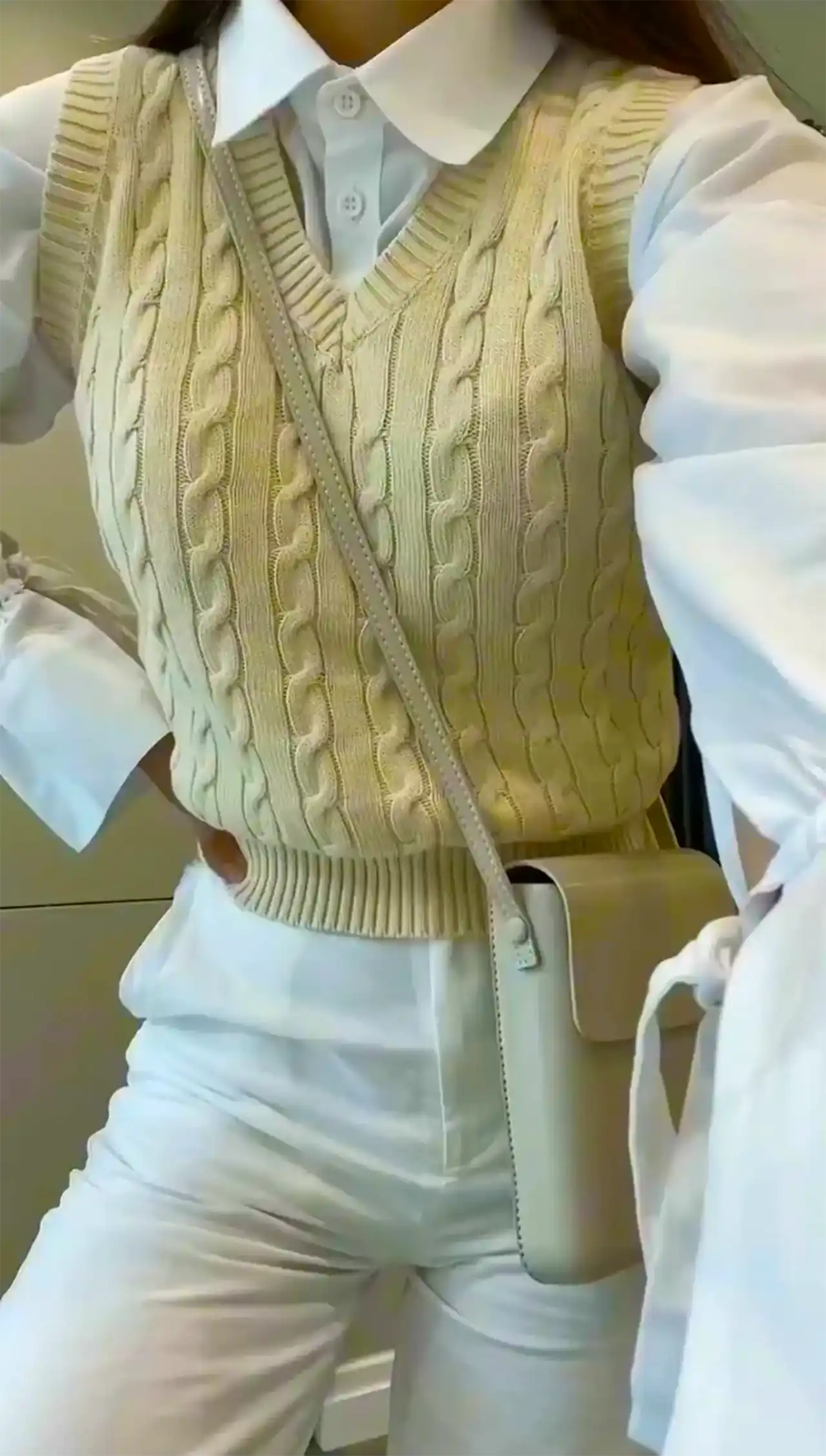 جلیقه بافت مینیمال