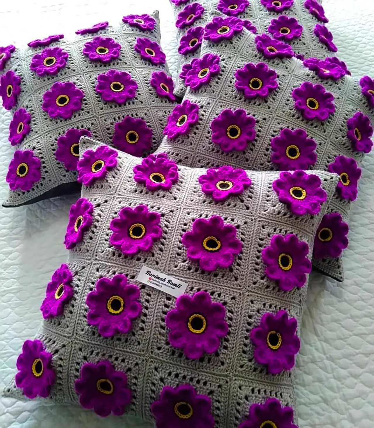 کوسن کلاسیک مبل