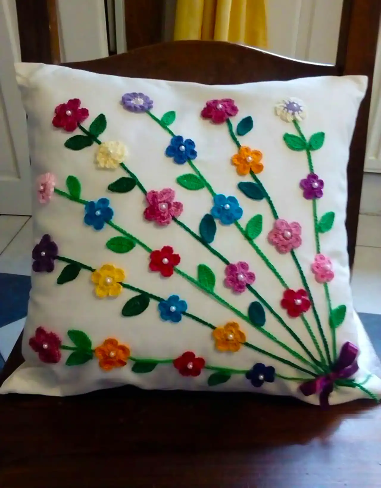 کوسن کلاسیک مبل