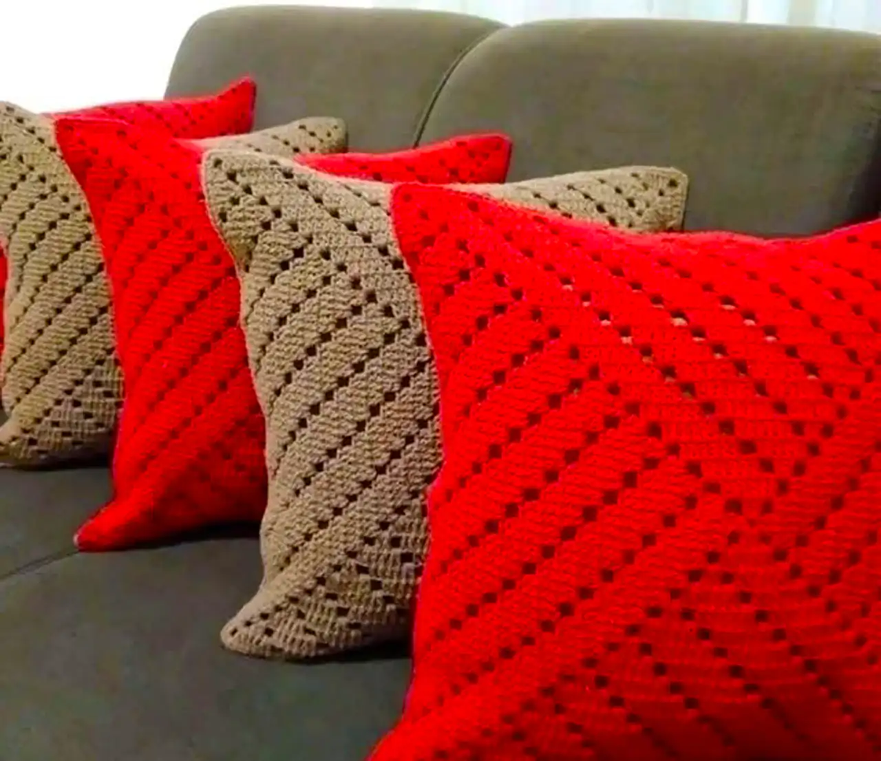 کوسن کلاسیک مبل