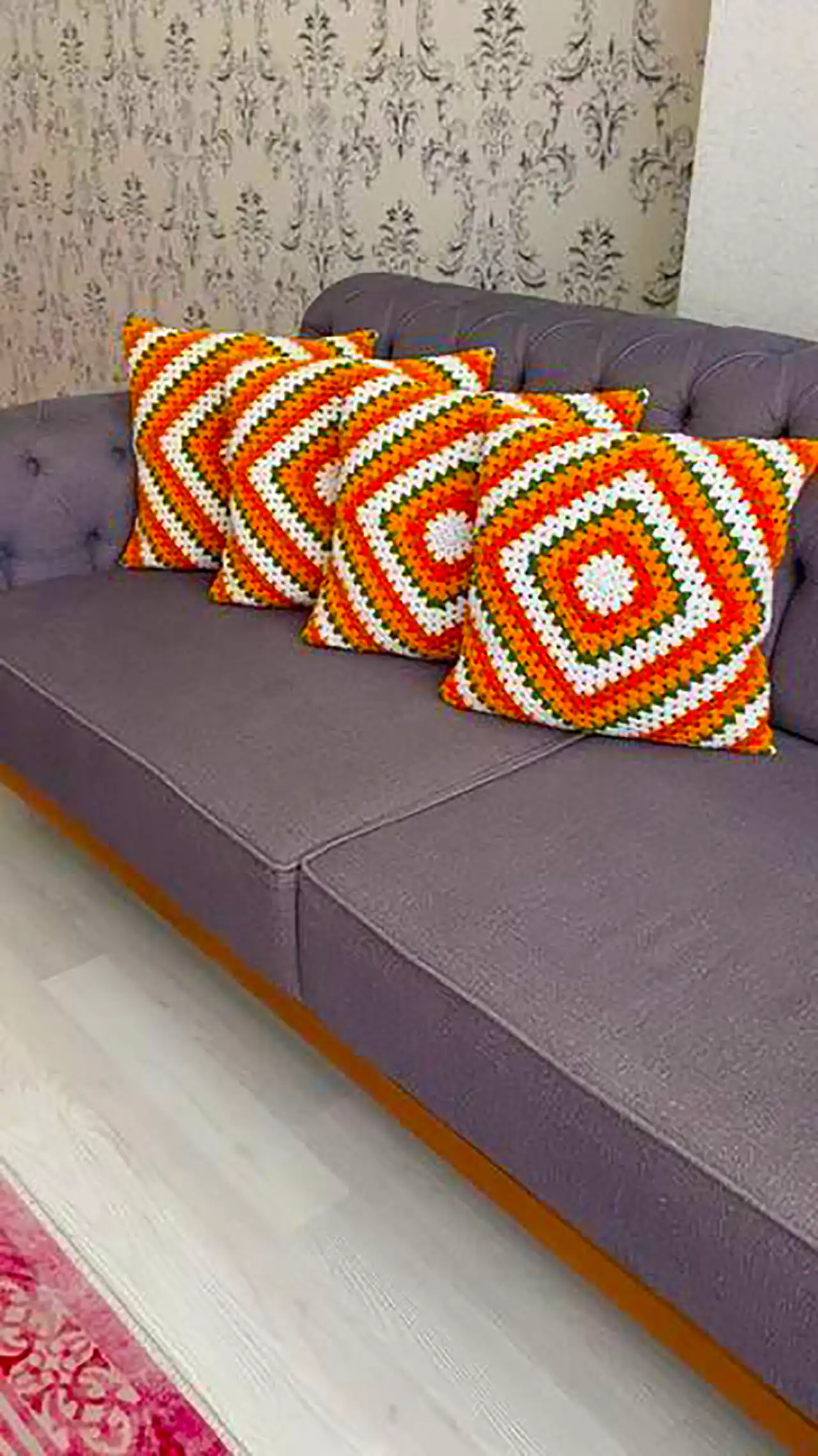 کوسن کلاسیک مبل