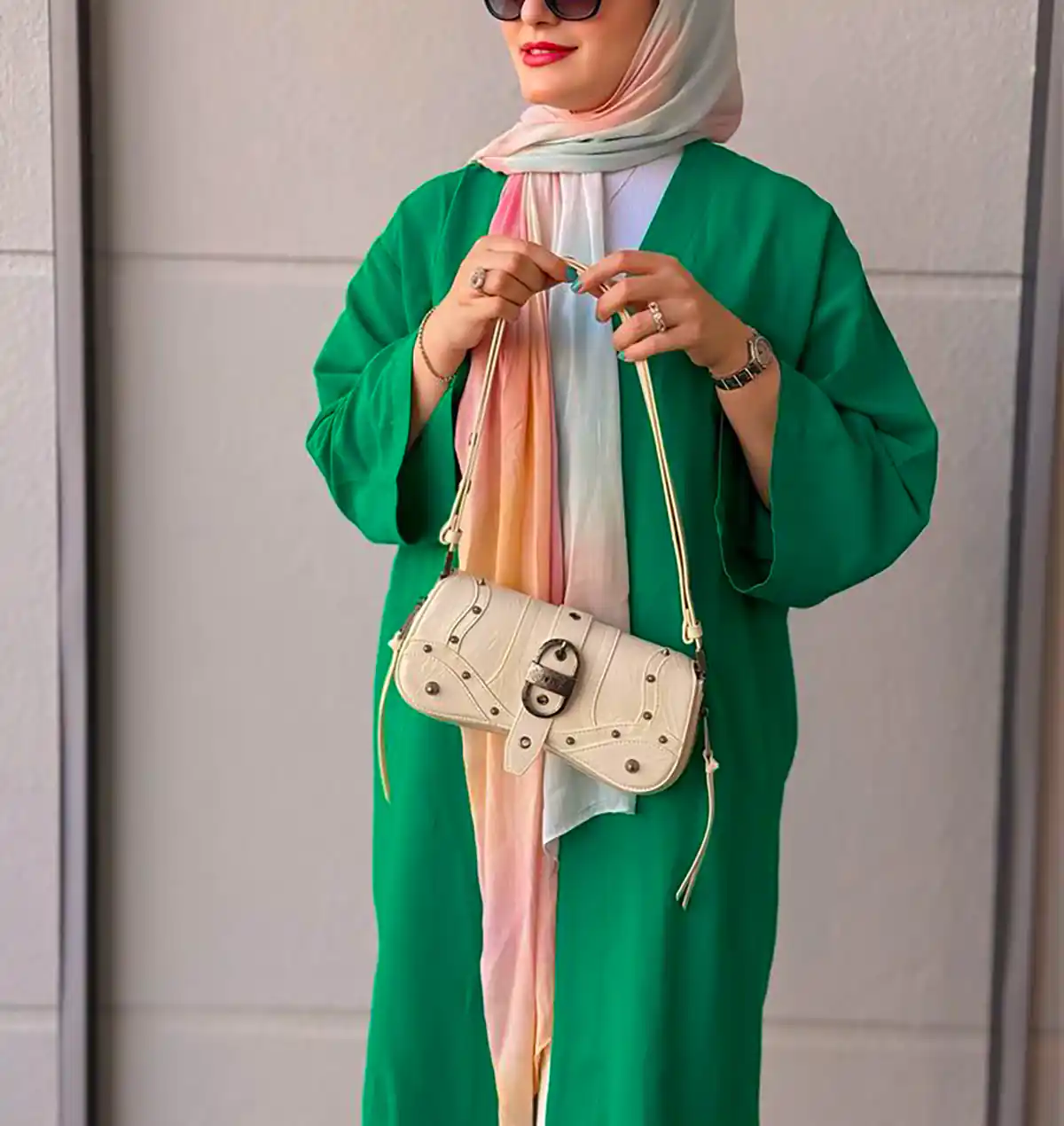 لباس بیرونی سبز زنانه