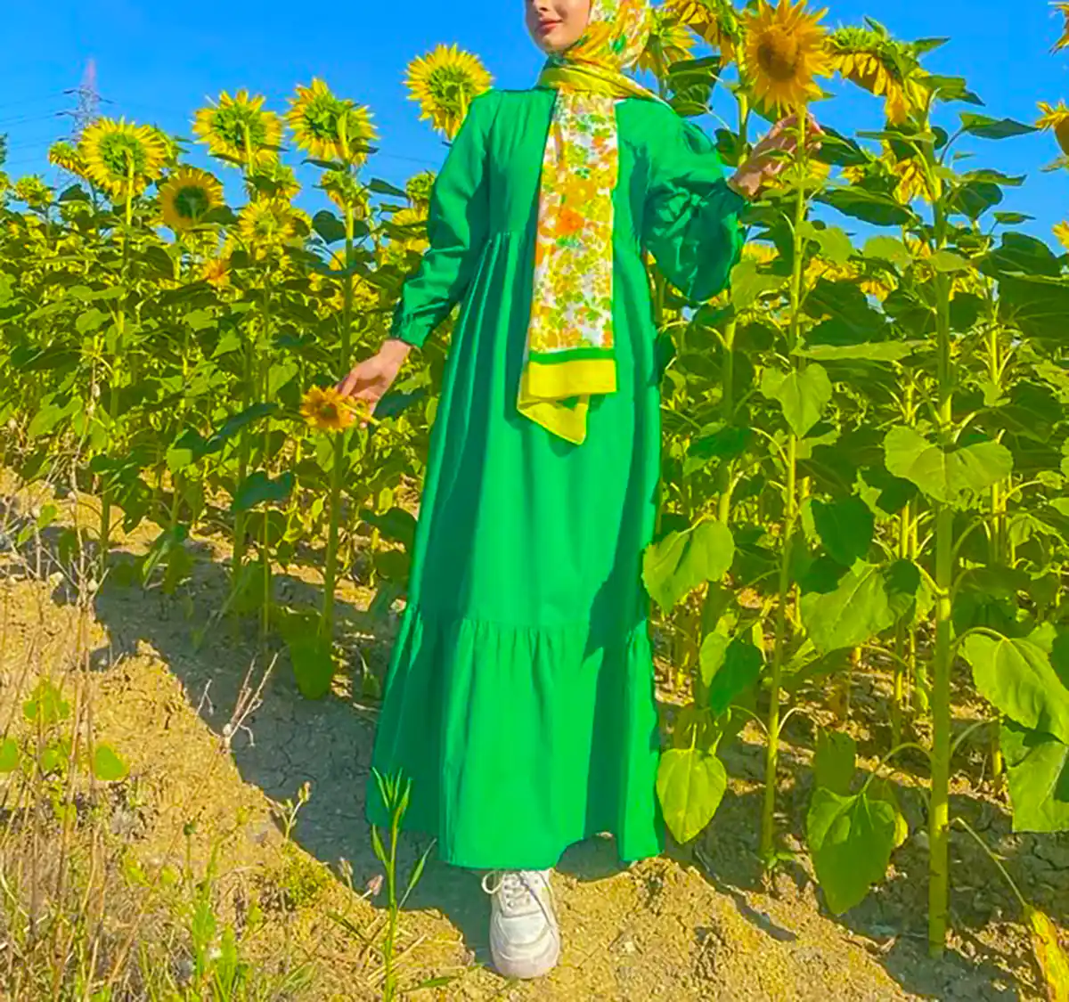 لباس بیرونی سبز زنانه