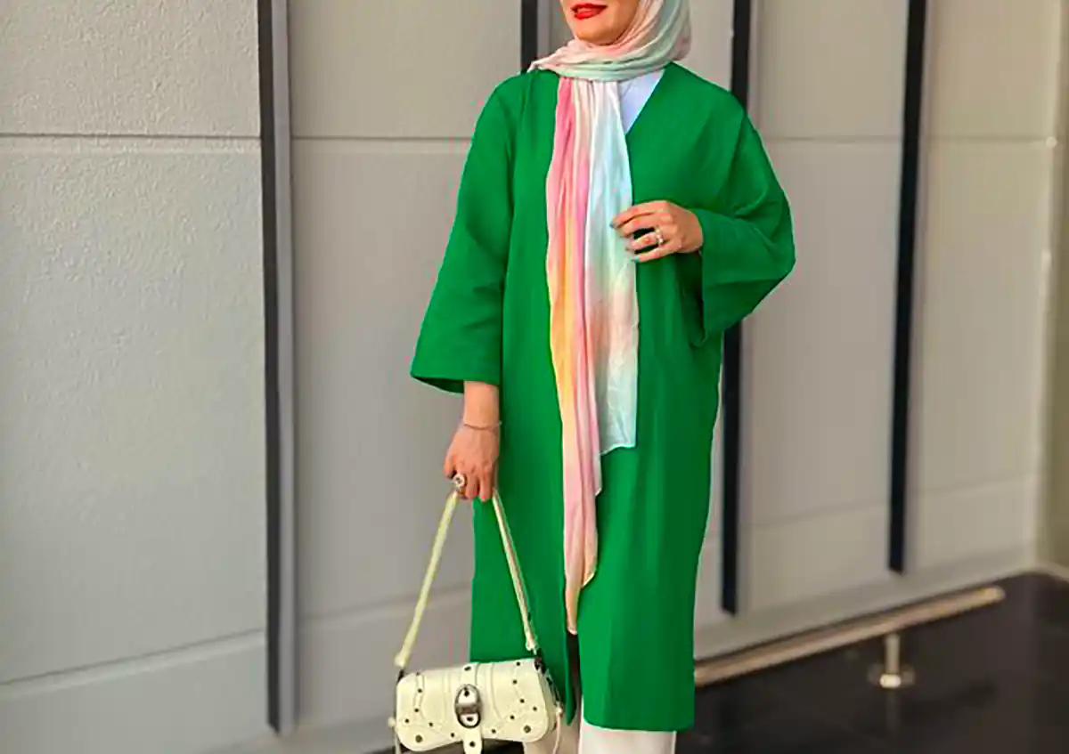 لباس بیرونی سبز زنانه