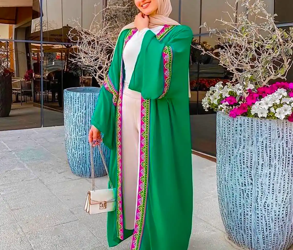 لباس بیرونی سبز زنانه