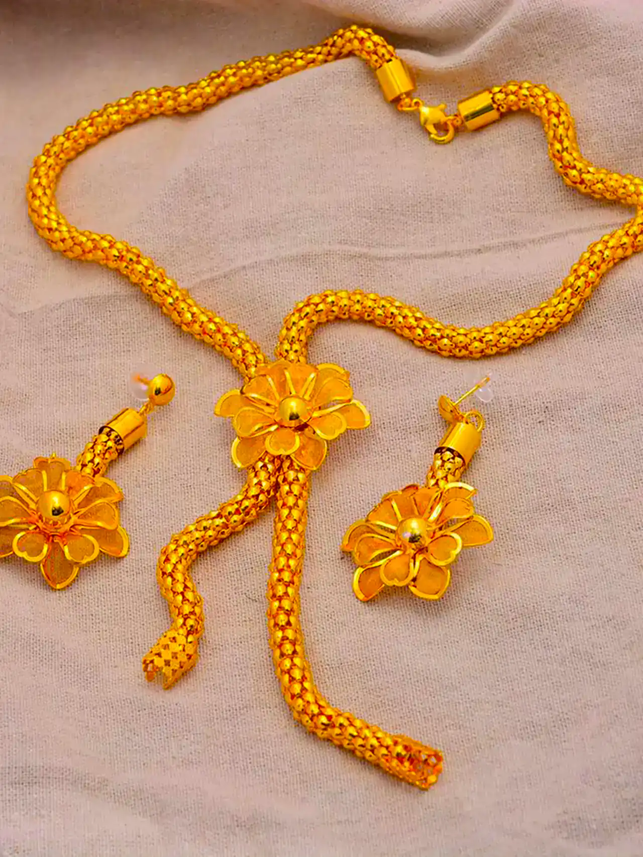 نیم ست طلا خاص