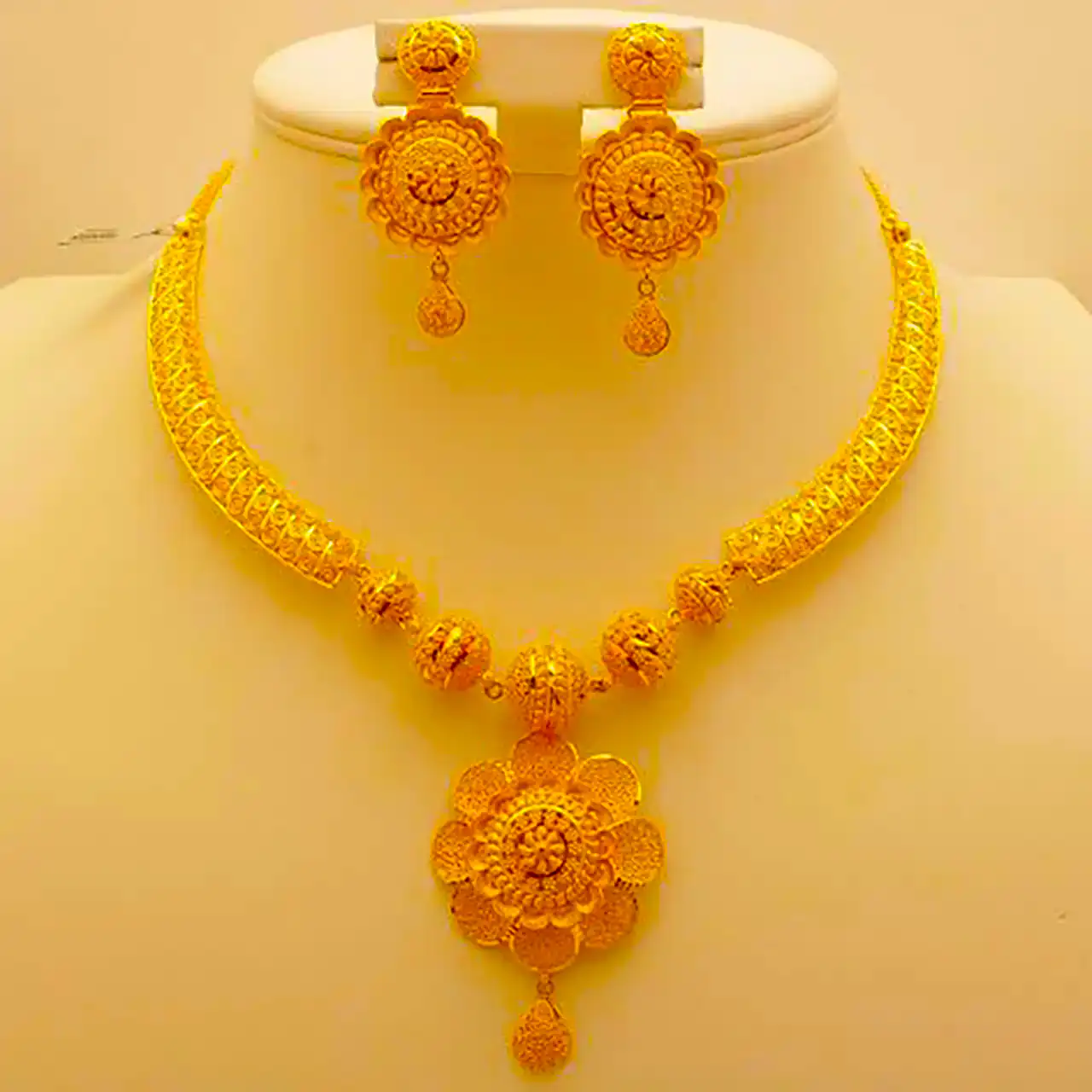 نیم ست طلا خاص