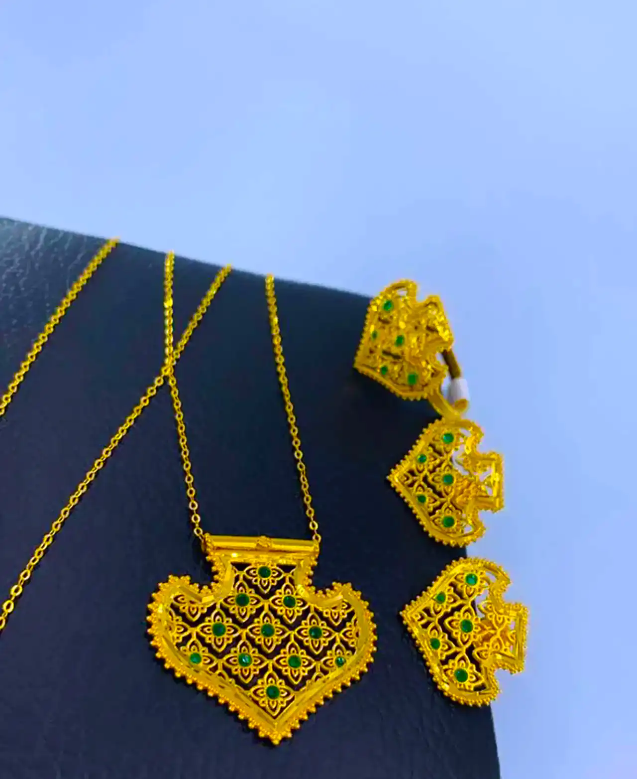 نیم ست طلا خاص