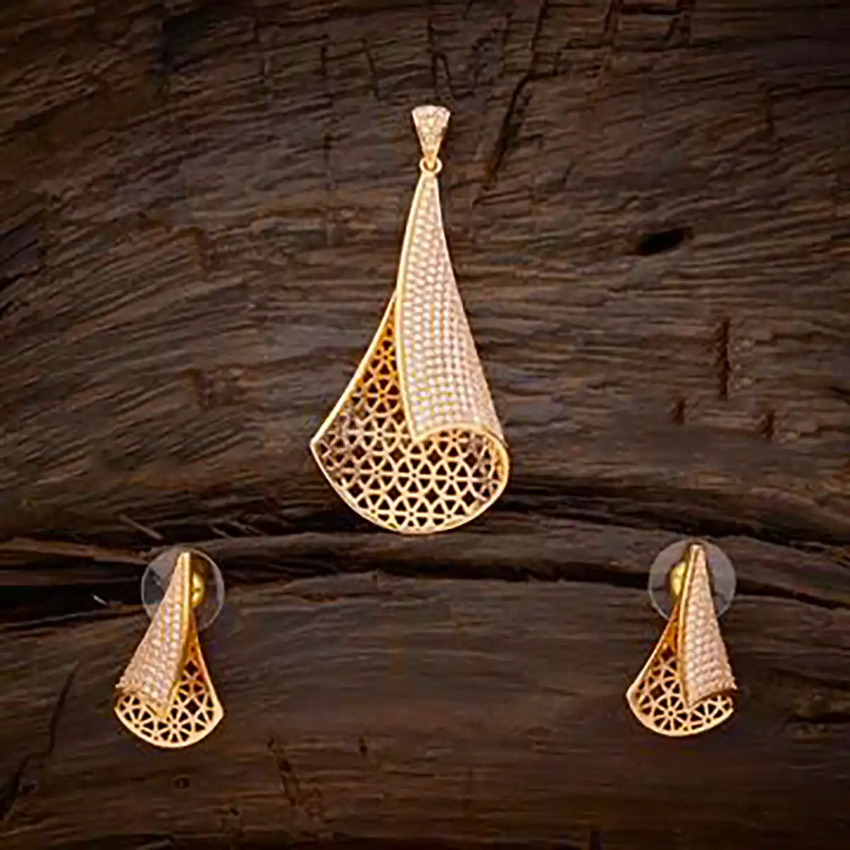 نیم ست طلا لاکچری