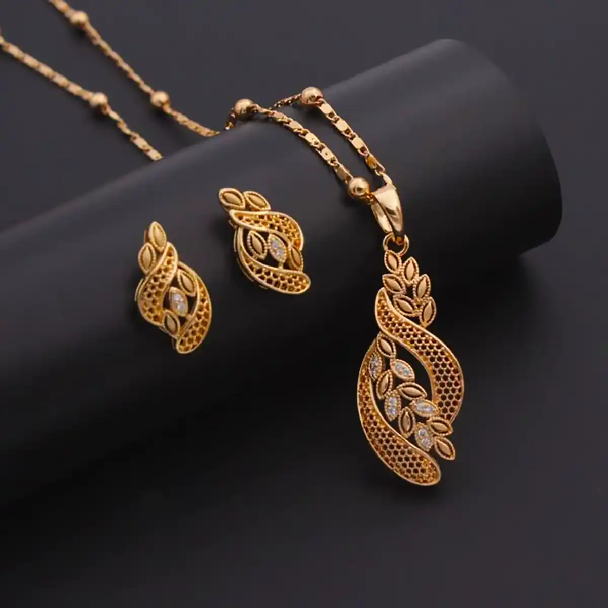 نیم ست طلا لاکچری