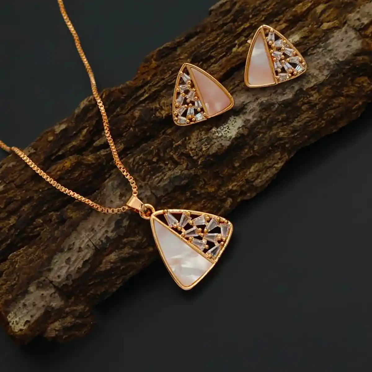 نیم ست طلا لاکچری