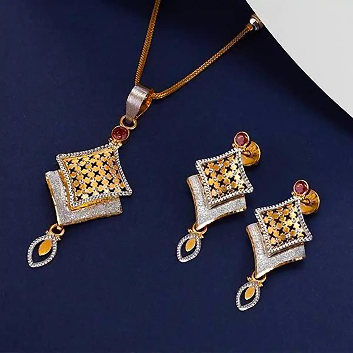 نیم ست طلا لاکچری