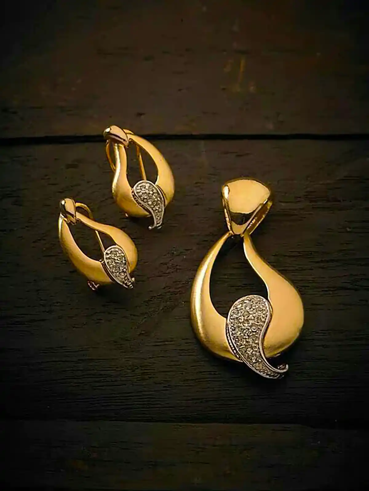 نیم ست طلا لاکچری