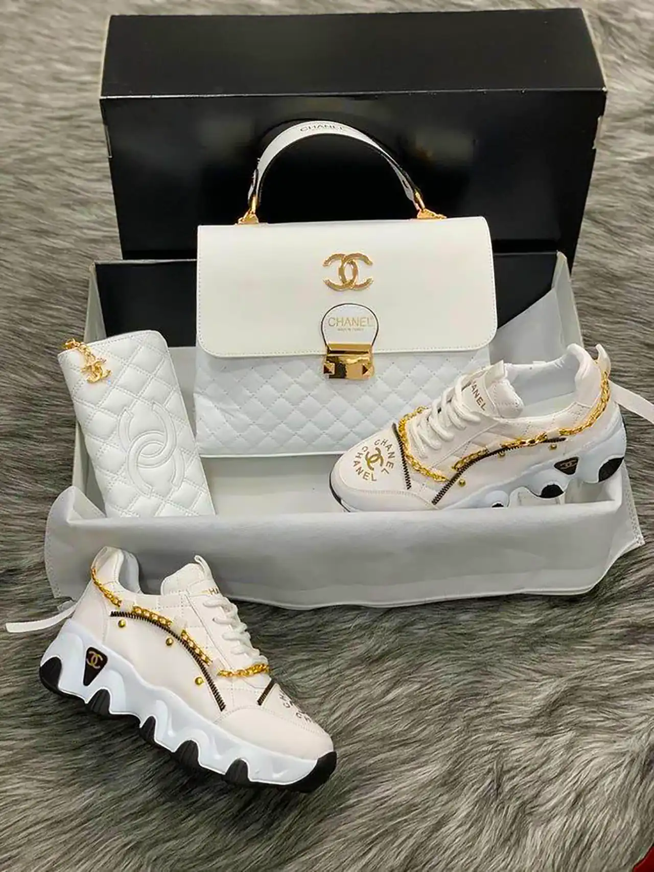 ست کیف و کتونی