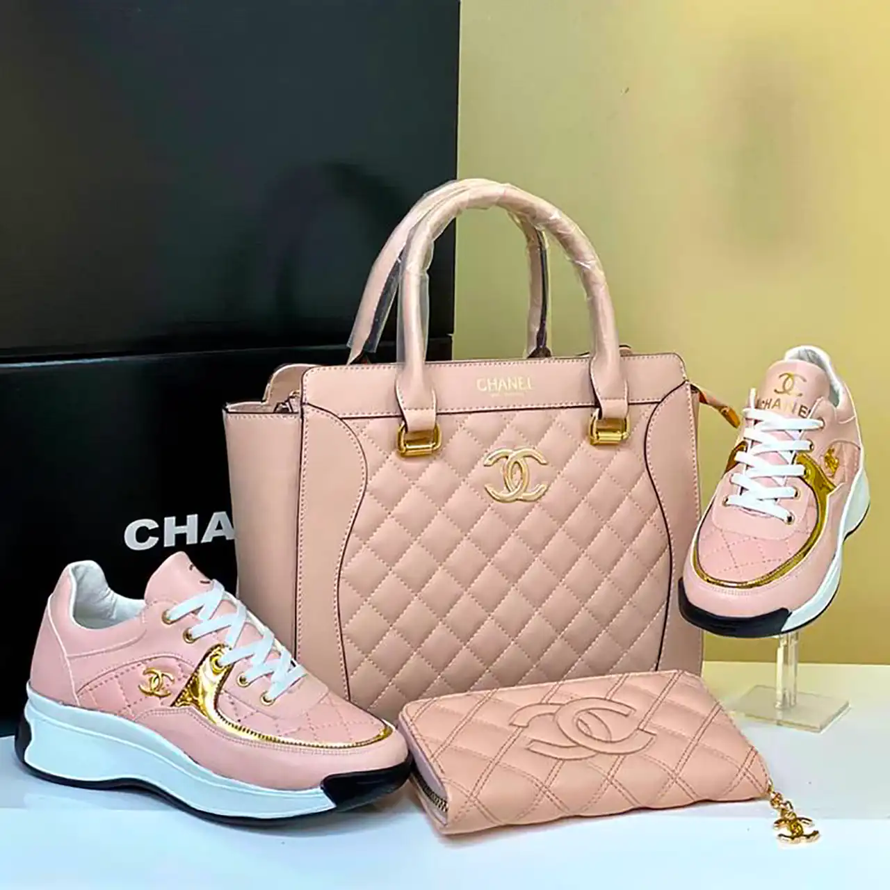 ست کیف و کتونی