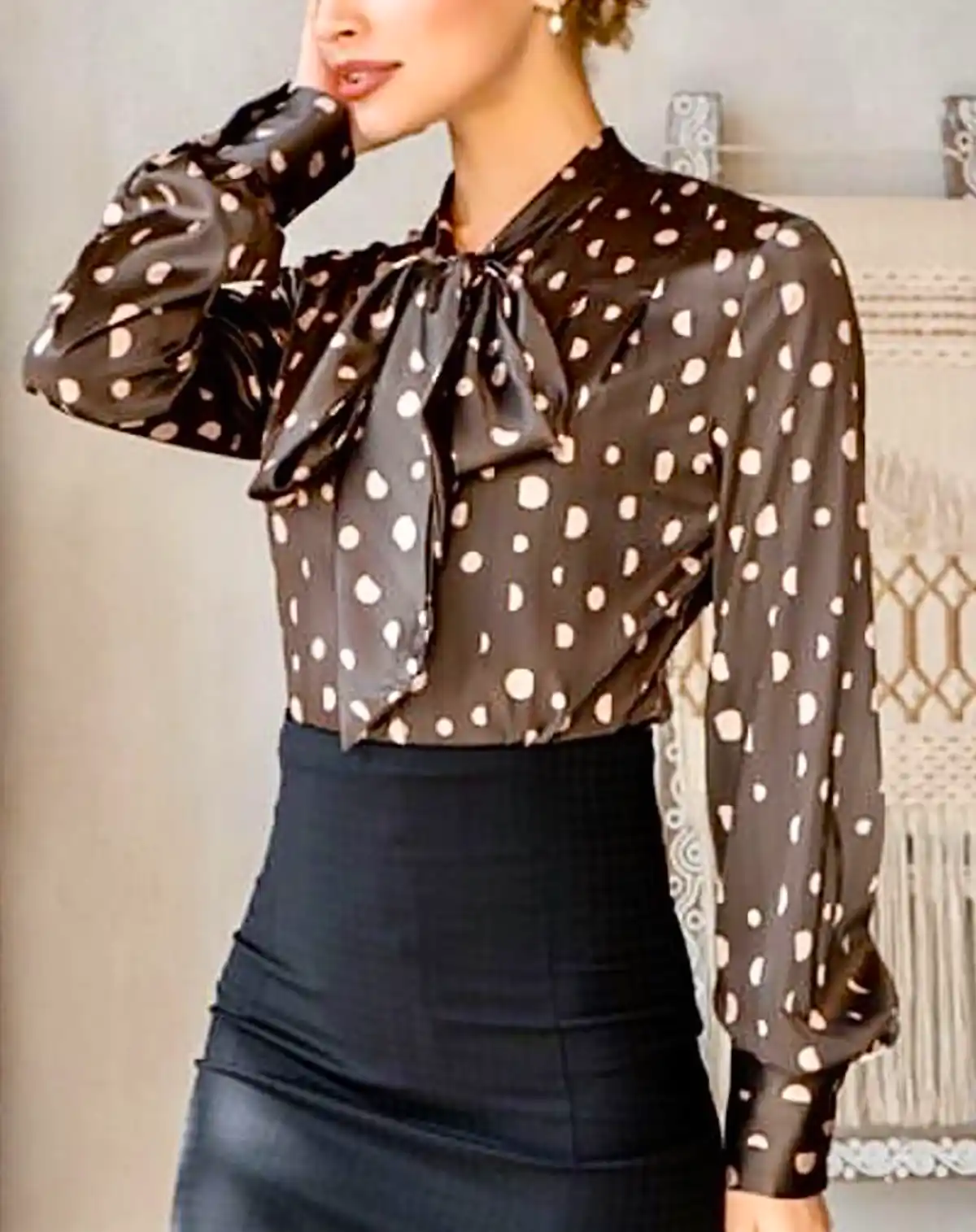 شومیز خالدار زنانه