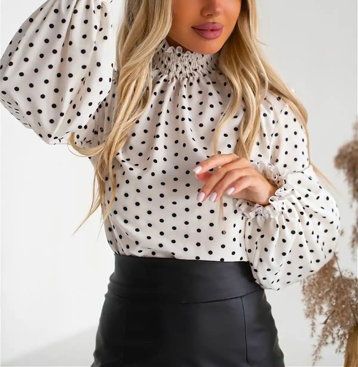 شومیز خالدار زنانه