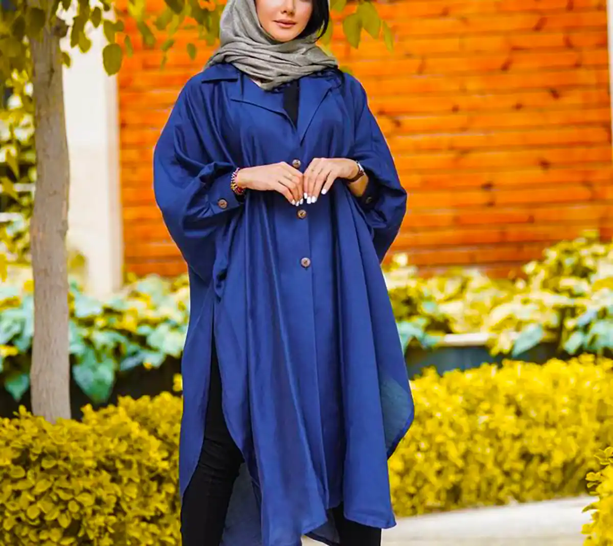 استایل خیابانی سورمه ای زنانه