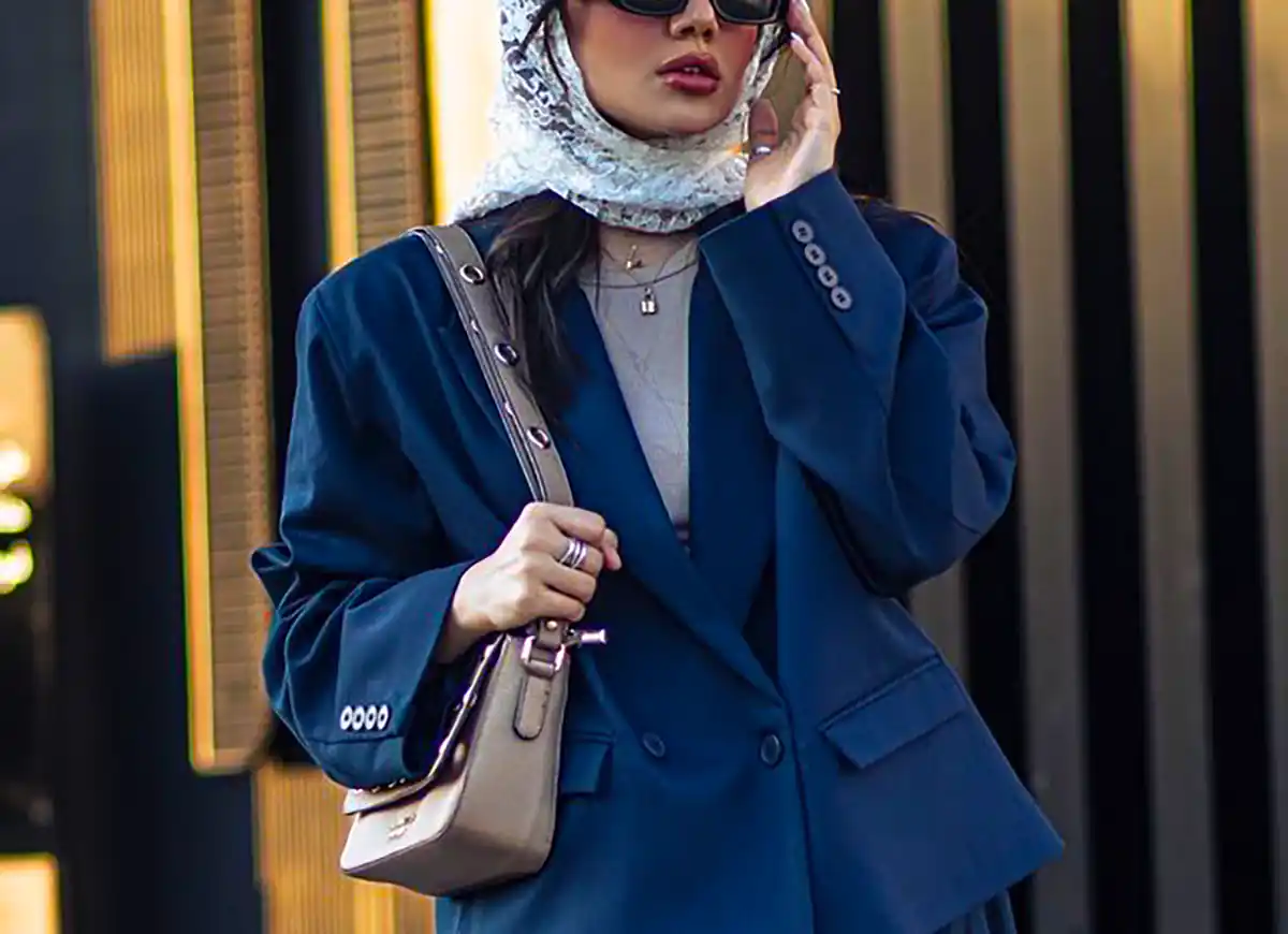 استایل خیابانی سورمه ای زنانه