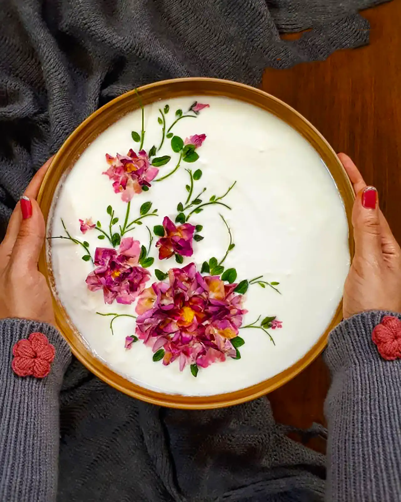 تزئین ماست مجلسی