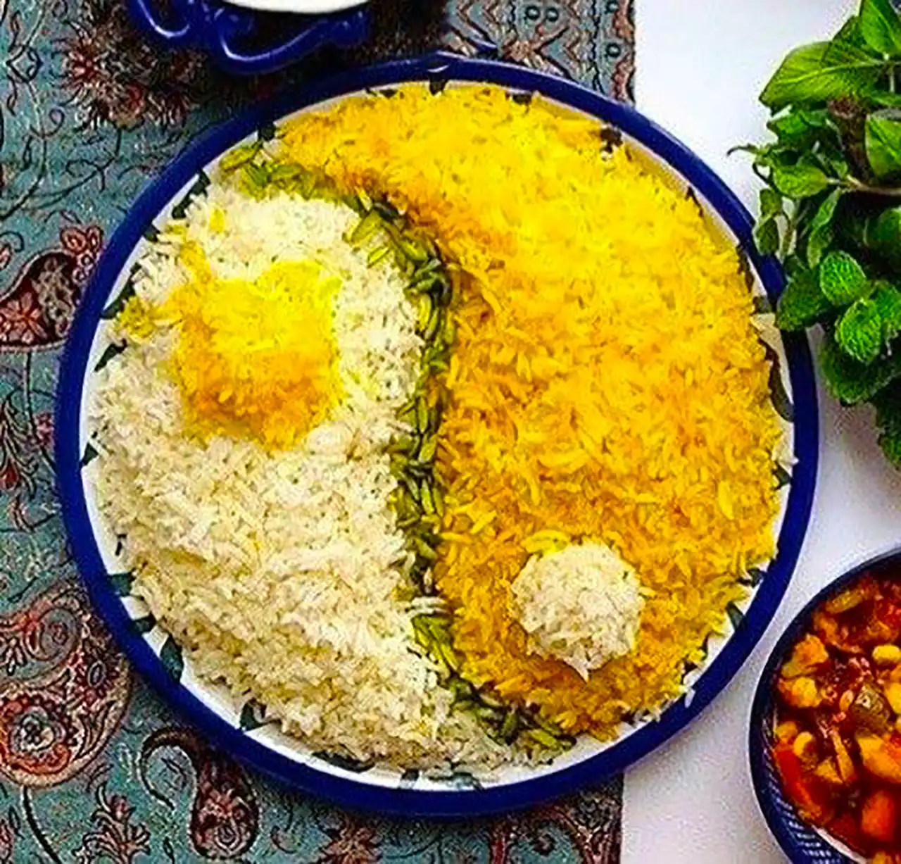 تزیین پلو زعفرانی