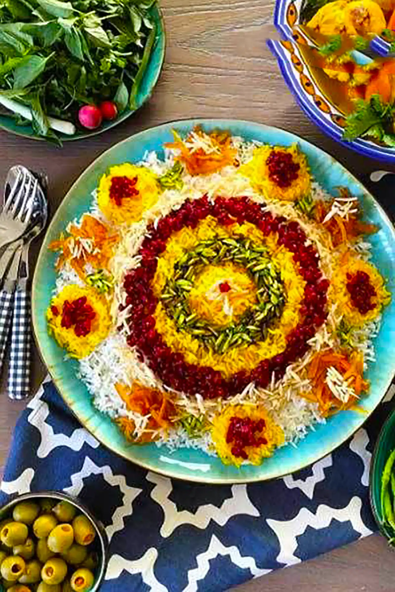 تزیین پلو زعفرانی