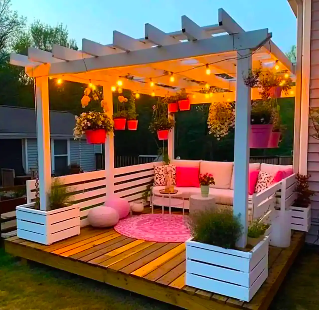 آلاچیق شیک چوبی