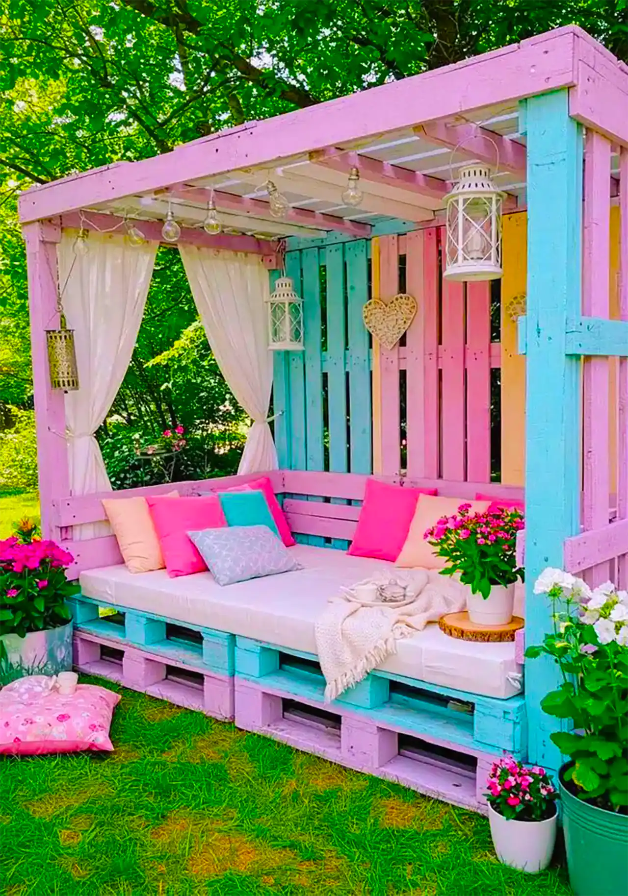 آلاچیق شیک چوبی