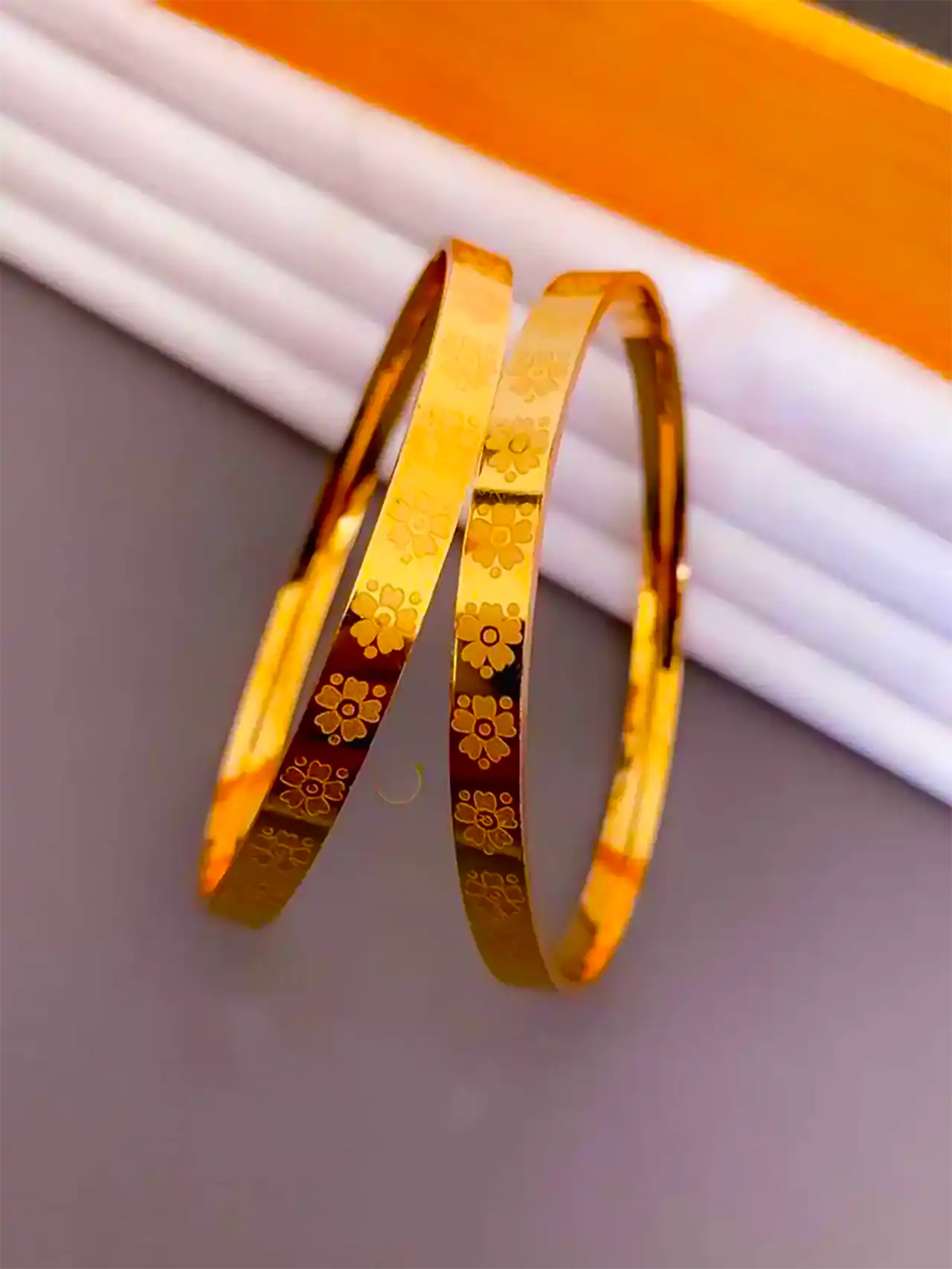 النگو طلا لوکس