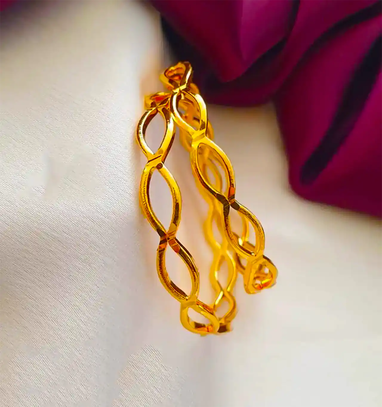 النگو طلا لوکس