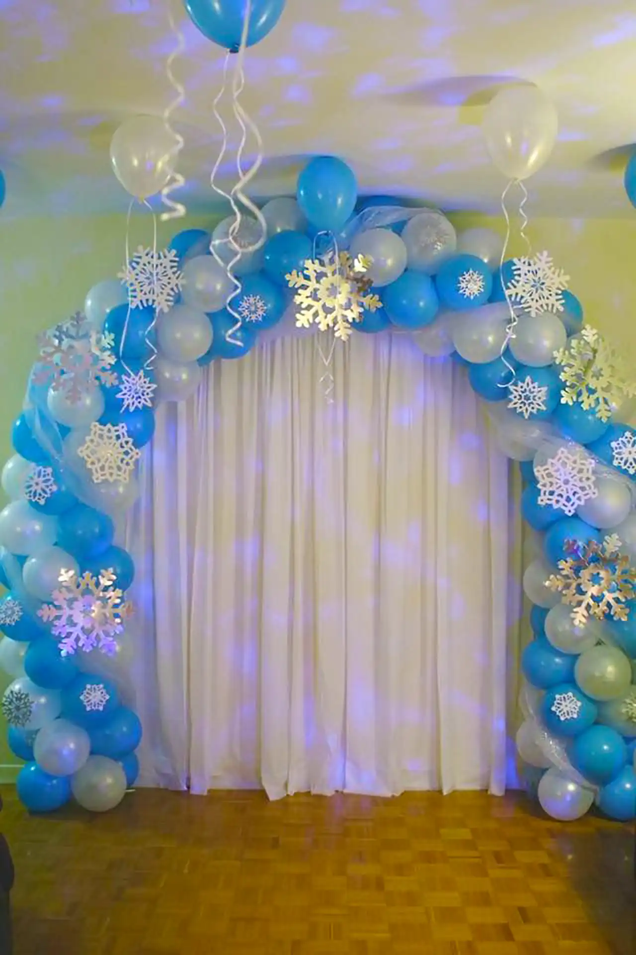 بادکنک آرایی آبی یونیک