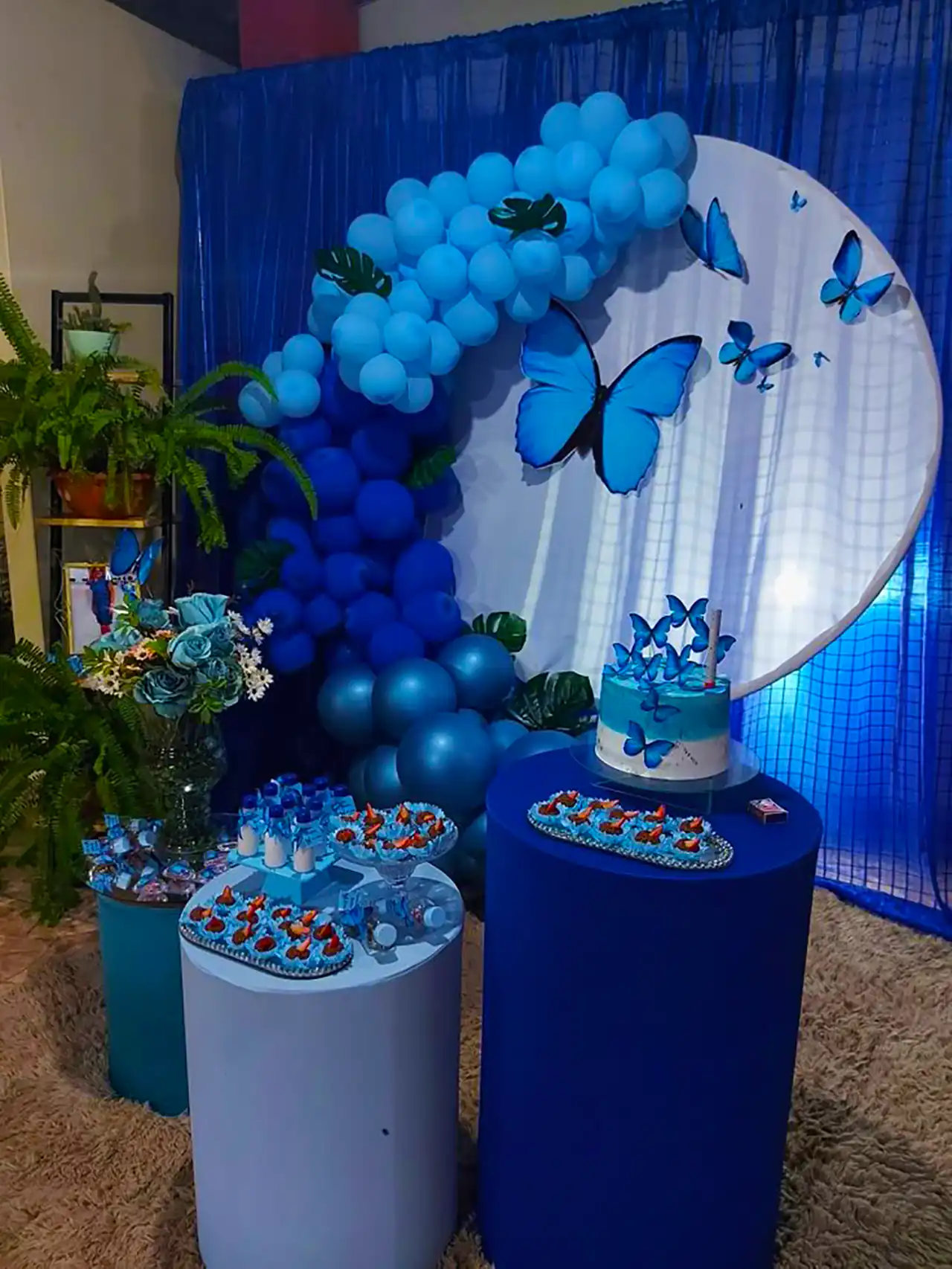 بادکنک آرایی آبی یونیک